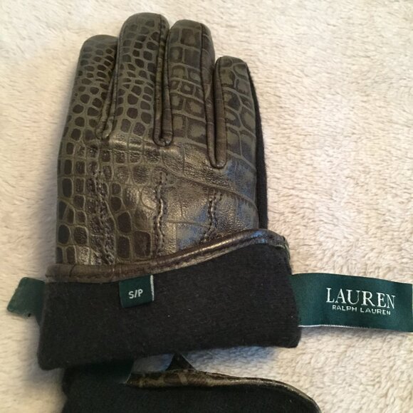 NWT - LAUREN snakeskin touch gloves sz S - Picture 4 of 11